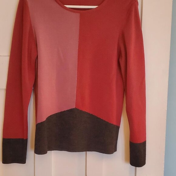 Pink and Gray wool sweater from France - Picture 2 of 5